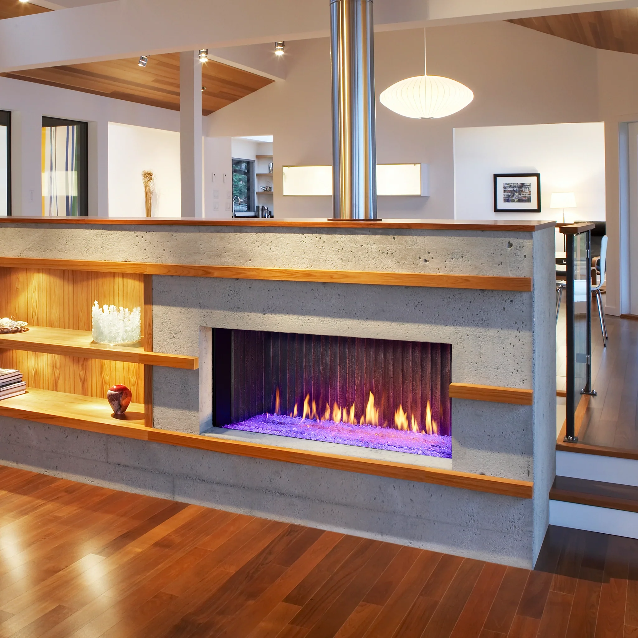 Heat & Glo Primo II Series Gas Fireplace - Image 3